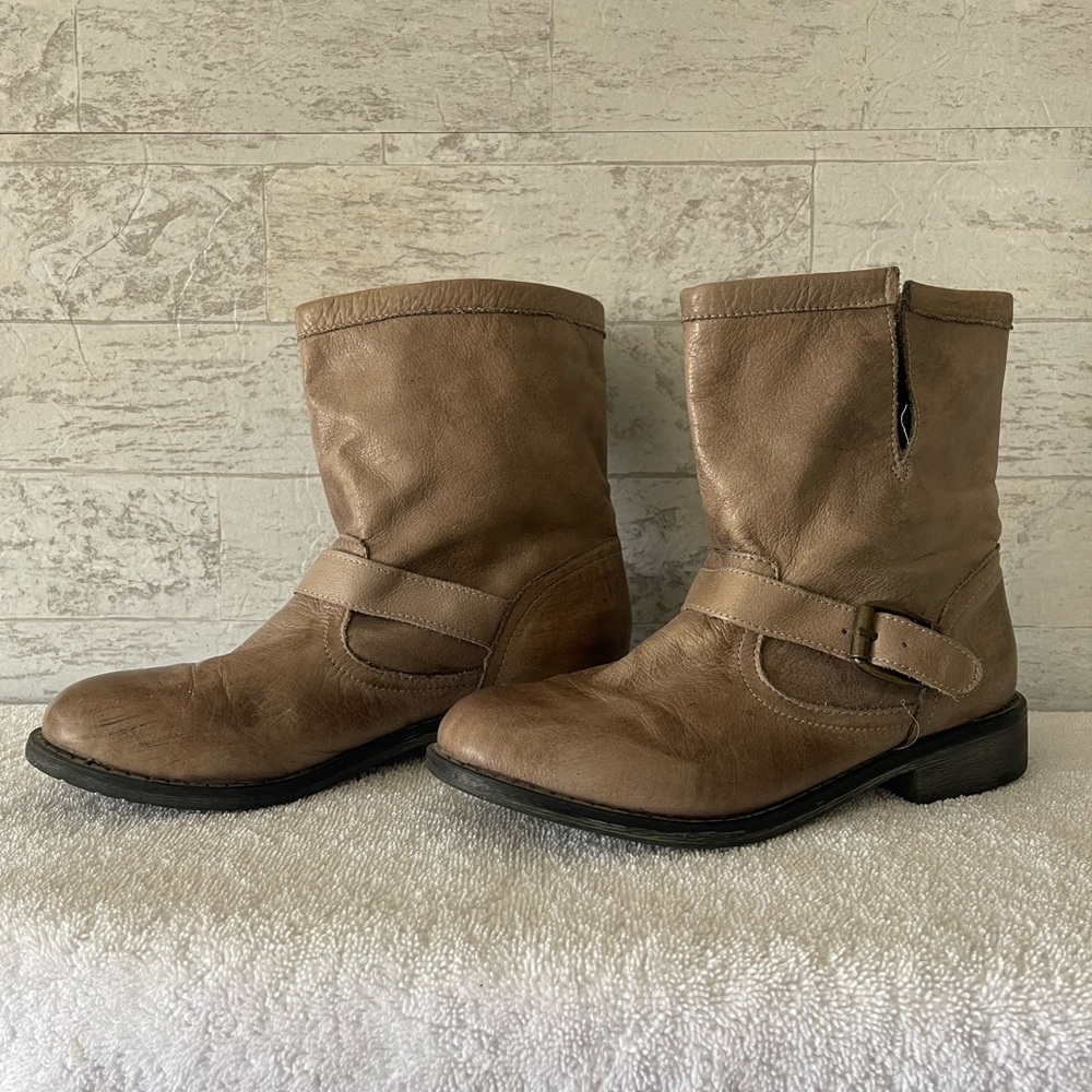 Nine West leather boots